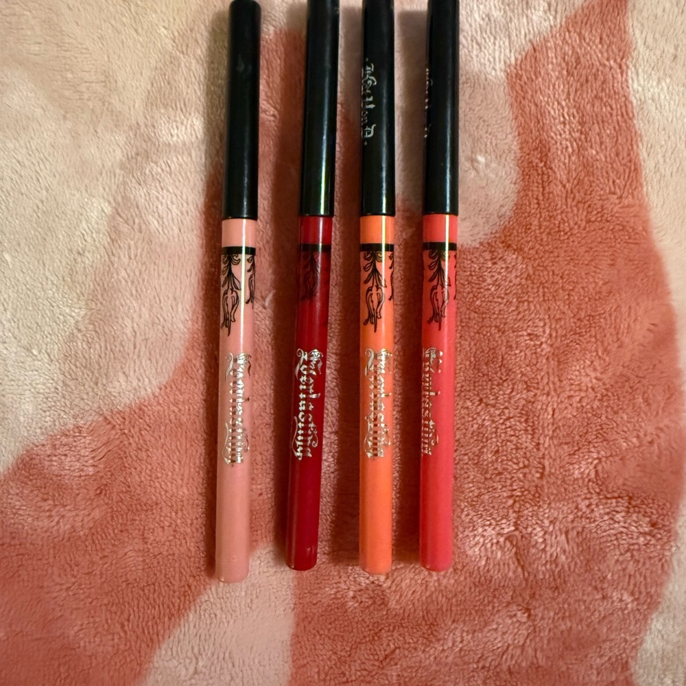 Awesome Kat Von D Everlasting Lipliner Bundle of 4